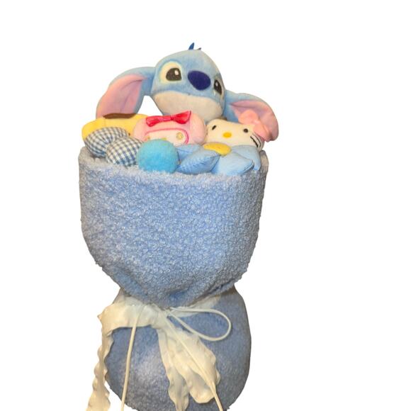 Stitch Knitted Bouquet - Picture 1 of 5